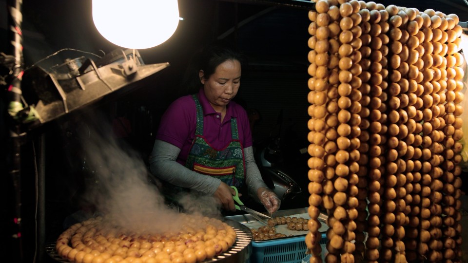 Thai Street Food - Clip 22