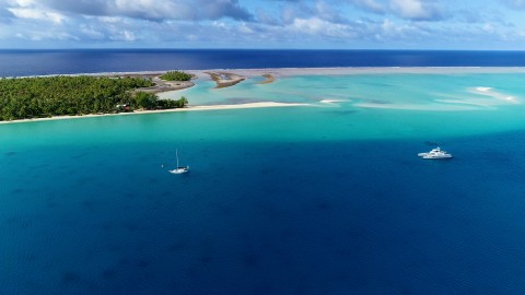 Aerial French Polynesia - Clip 114