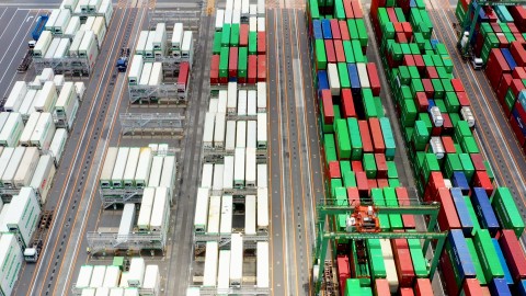 Container Terminal - Clip 23