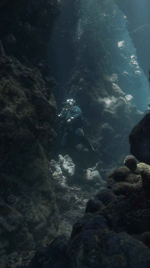 Wrecks and Caves - Clip 8